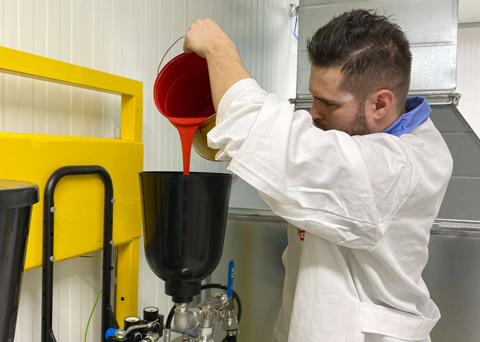 Oprócz standardowych kolorów, drzwi mogą być również pomalowane na dowolny kolor specjalny - już od jednej sztuki. | © Brunex